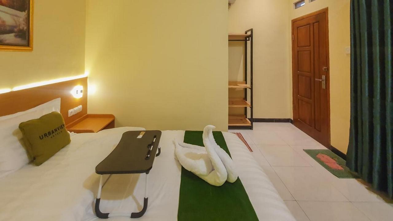 Urbanview Hotel Sakura Kampung Inggris Pare By Reddoorz 外观 照片