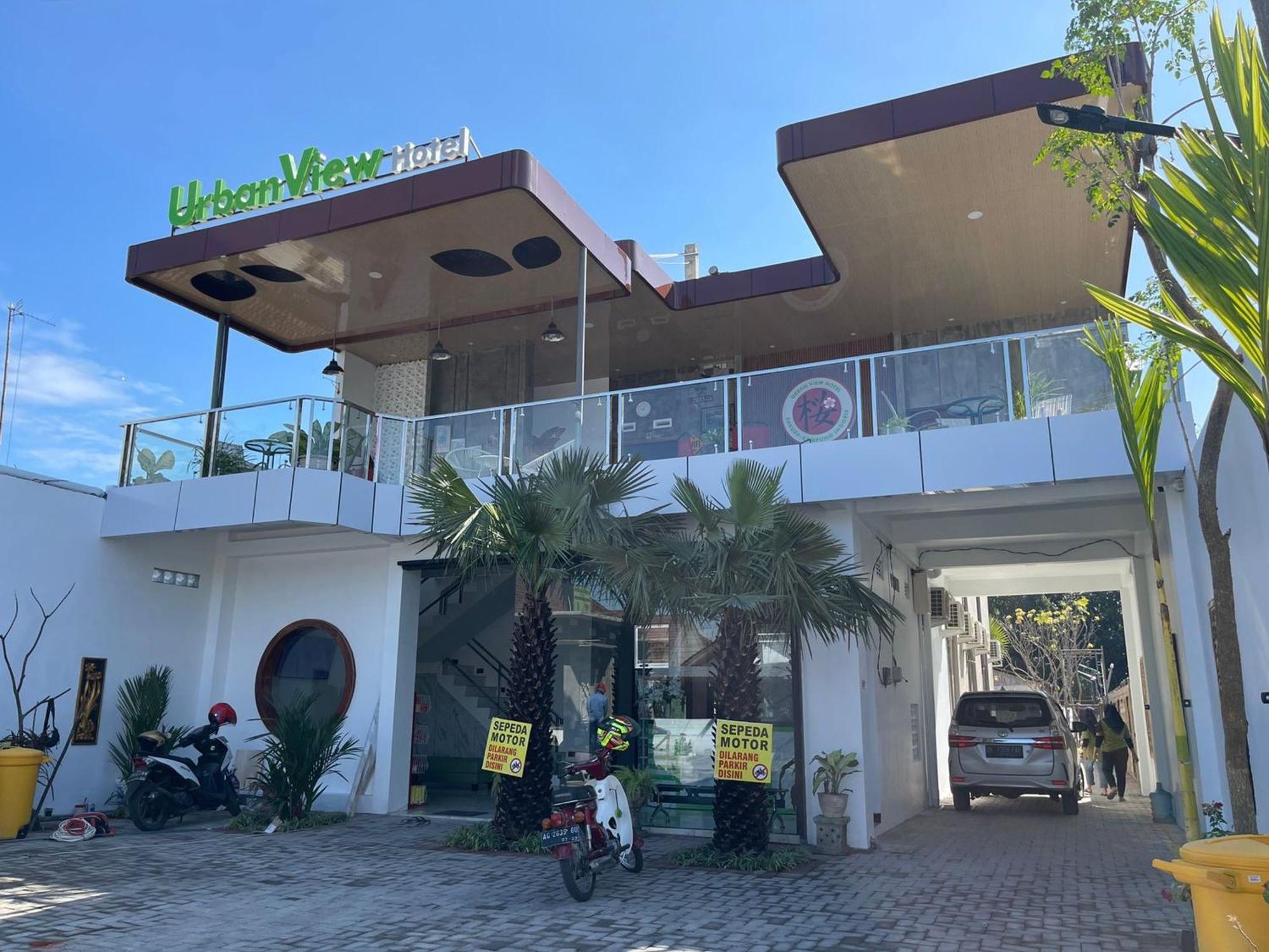Urbanview Hotel Sakura Kampung Inggris Pare By Reddoorz 外观 照片