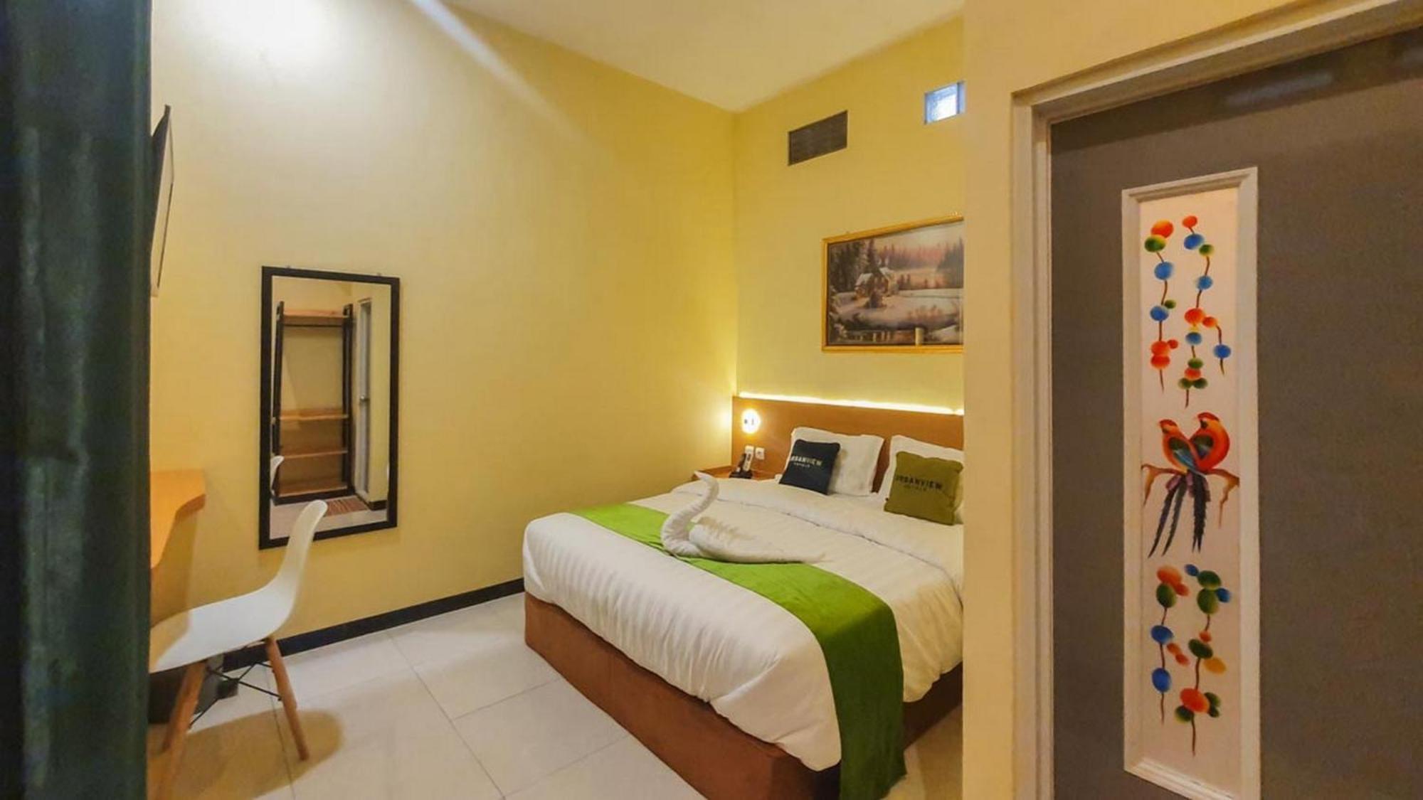Urbanview Hotel Sakura Kampung Inggris Pare By Reddoorz 外观 照片